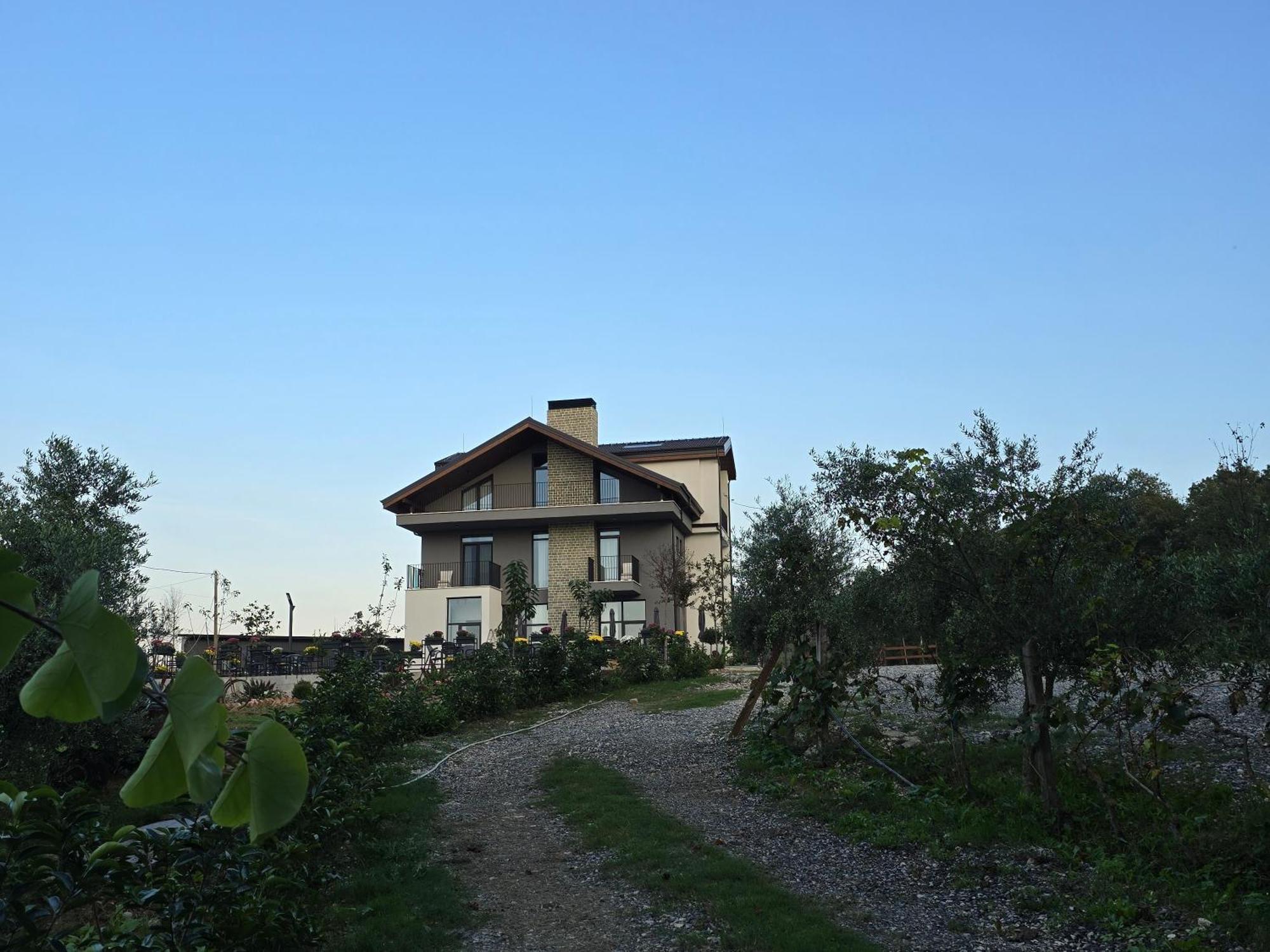 Hotel Toska Farm