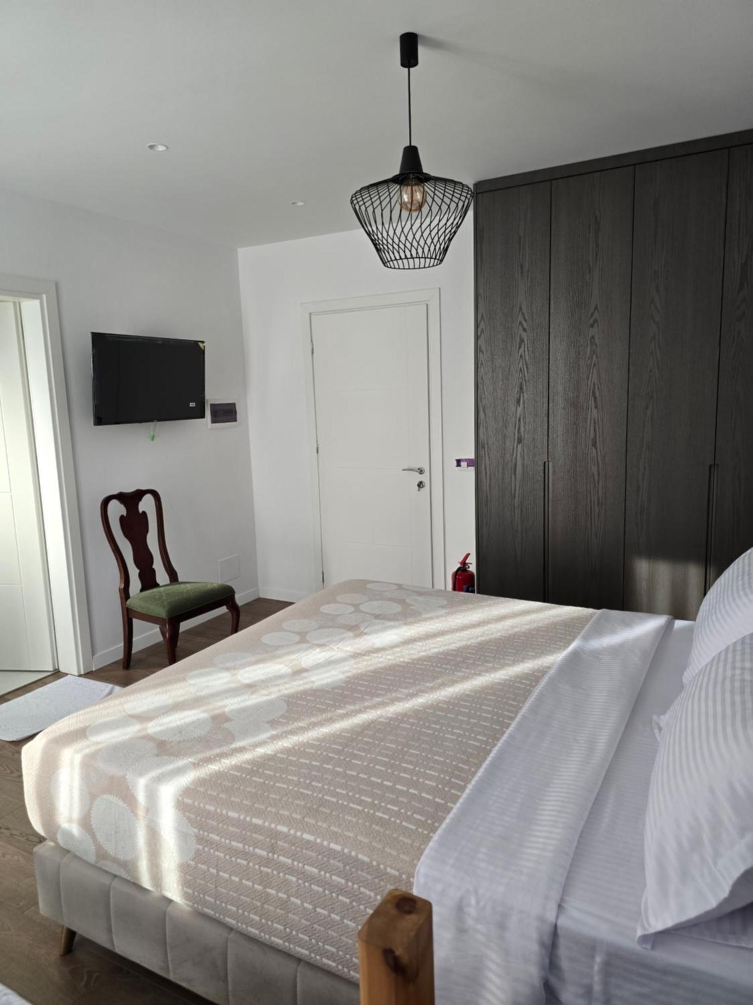 Toska Farm Hotel *